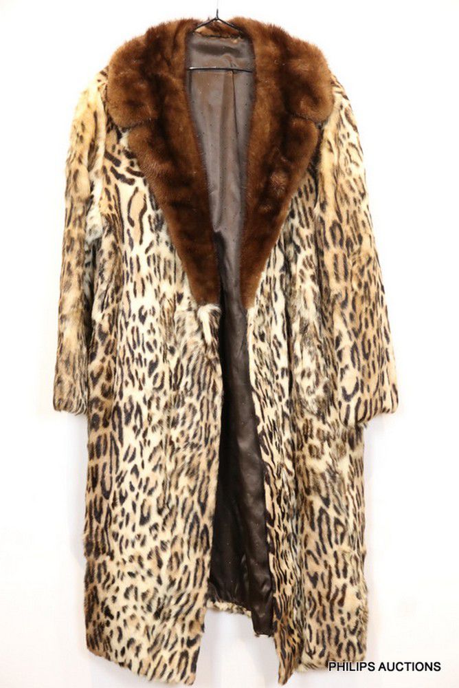 Long Cheetah Fur Coat with Mink Collar Furs Costume & Dressing