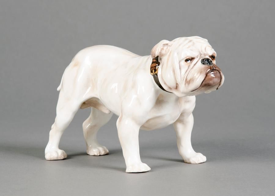 Royal Doulton Bulldog (HN1072) porcelain dog statue designed… Royal Doulton Ceramics