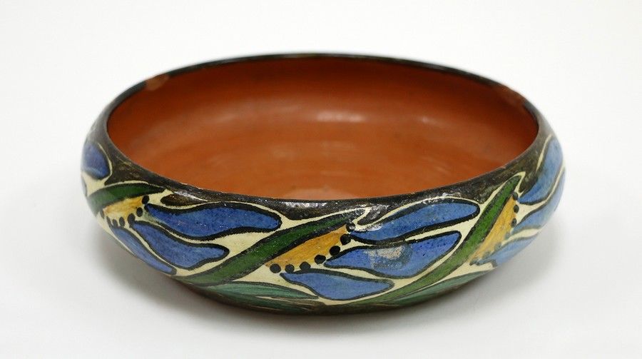 Floral Pottery Bowl by Elizabeth Lissaman New Zealand Potters
