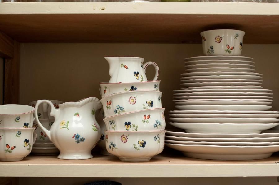 "Petite Fleur" Dinner Set 32 Pieces Villeroy & Boch Ceramics