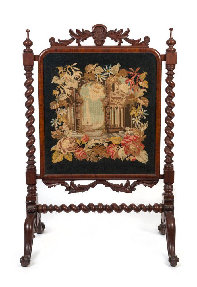 Antique Mahogany Fire Screen with Barley Twist Decoration Screens