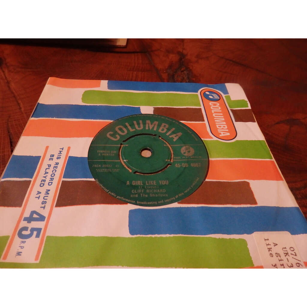 A girl like you de Cliff Richard & The Shadows, SP chez misterdid Ref
