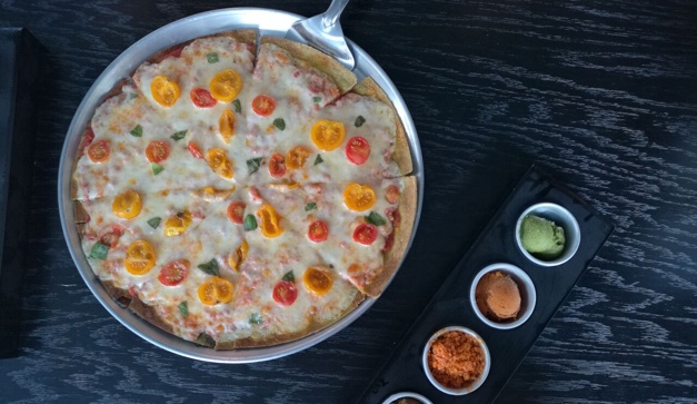 chilango Nos aventamos a probar pizza con helado