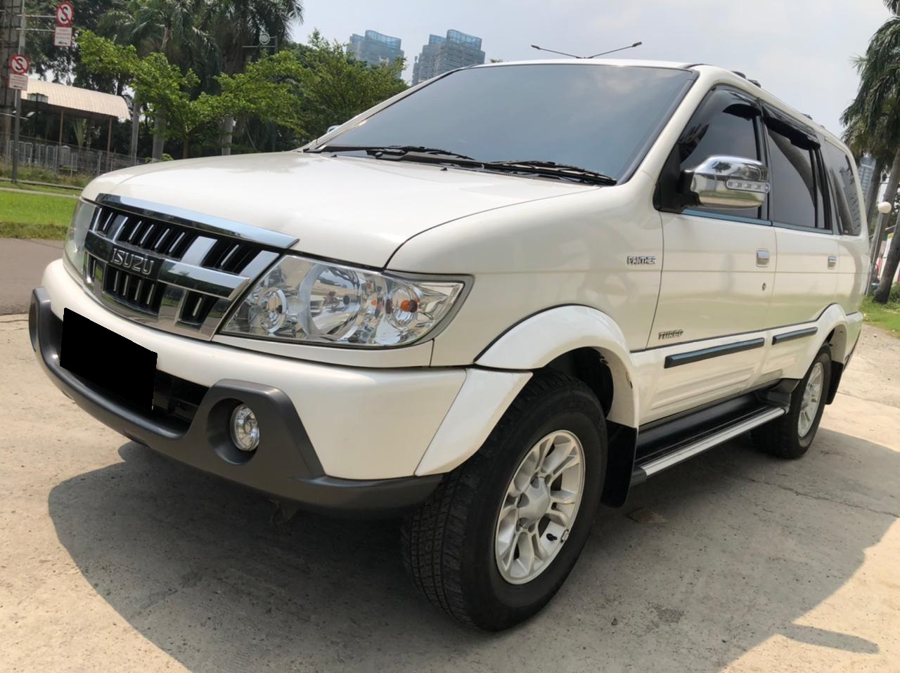 Isuzu Panther GRAND TOURING 2016 Putih 4484351