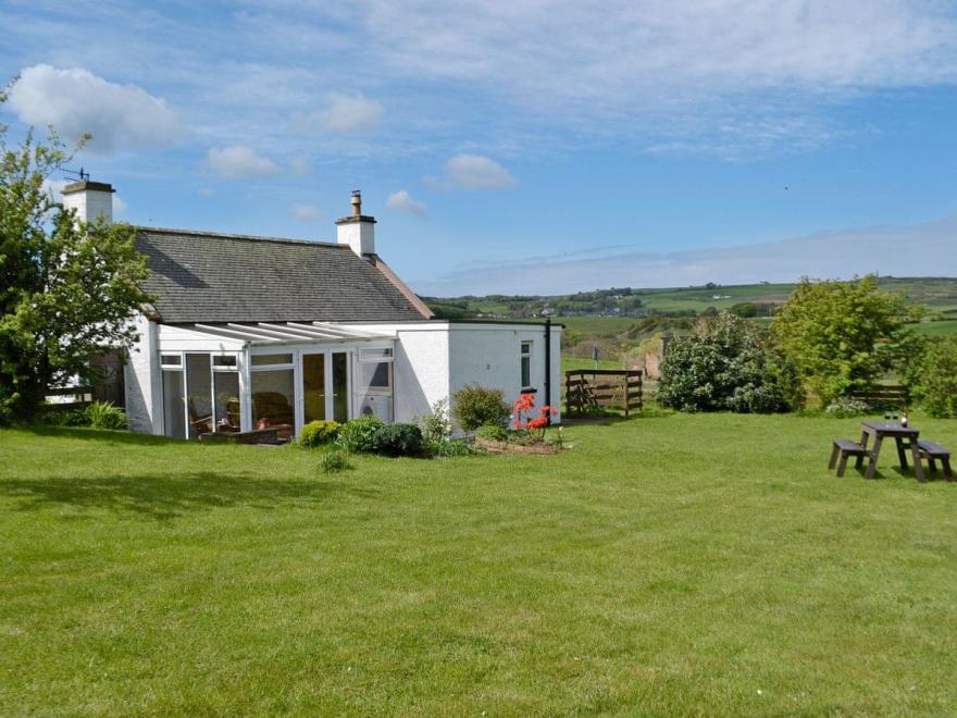 Hillhead Cottage Cottages in Dumfries and Galloway sleeping 2