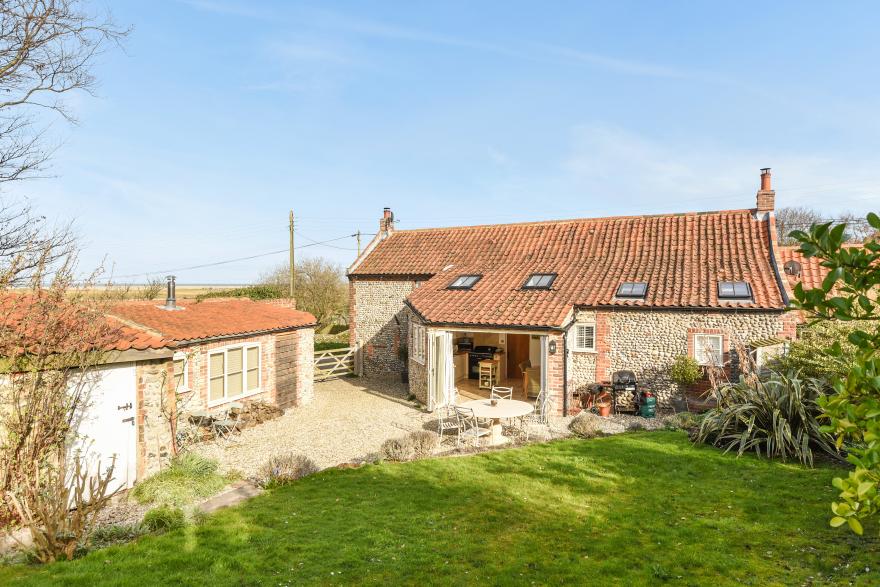 Well Cottage Salthouse Cottages in Norfolk sleeping 6