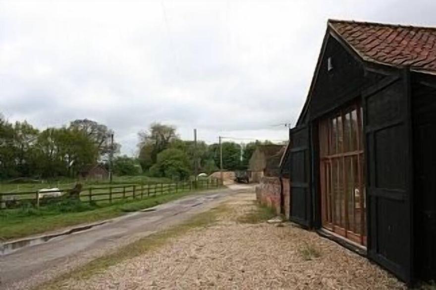 Rural Barn Conversion near Norwich, Norfolk, England Cottages in Norfolk sleeping 4
