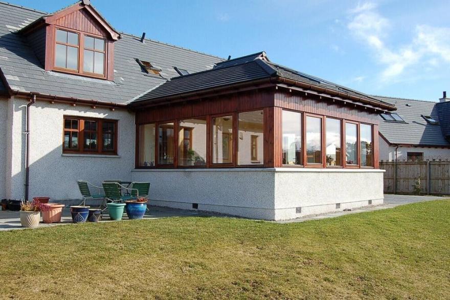 House With Spectacular Views Of The Forest And The Ca