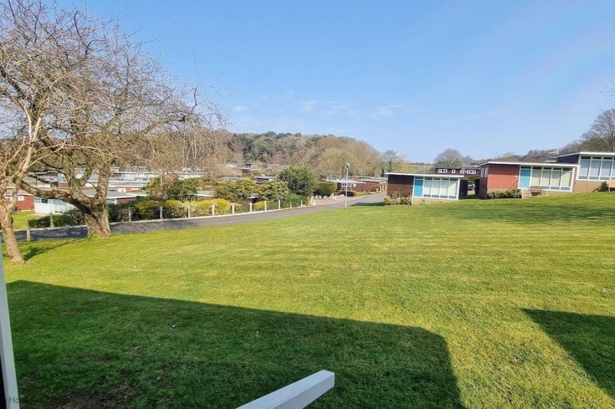 48 Kings Chalet Park … Cottages in Norfolk sleeping 4