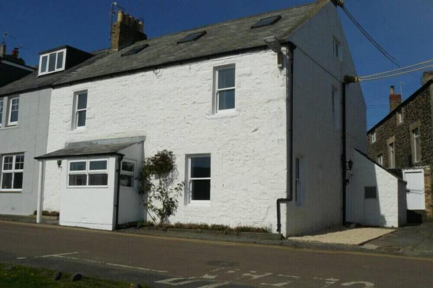 CARGOES, pet friendly, country holiday cottage in Craster Cottages in Northumberland sleeping 8