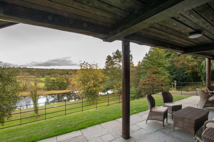 Rhosferig Lodge in Builth Wells Lodges & Log Cabins in