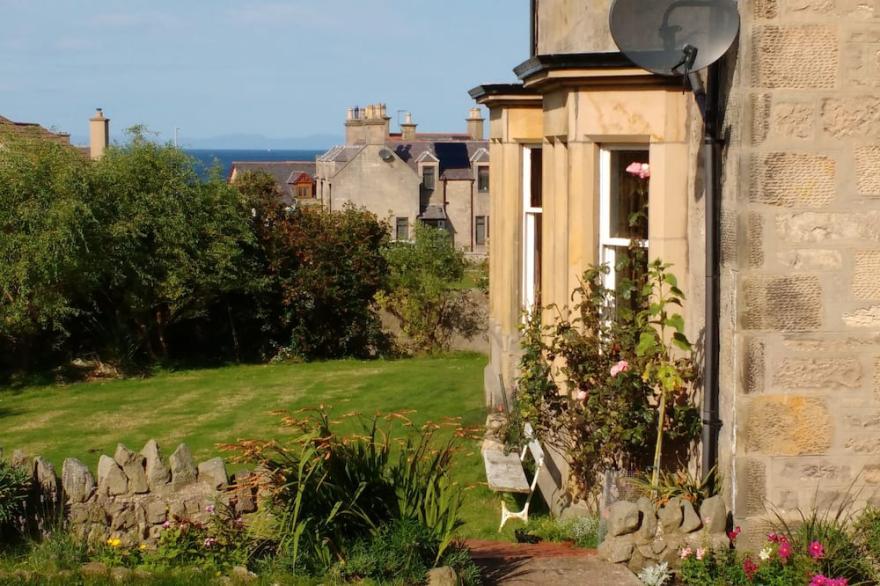 Tradional Scottish Stone Villa Cottages in Moray sleeping 17 (0+)