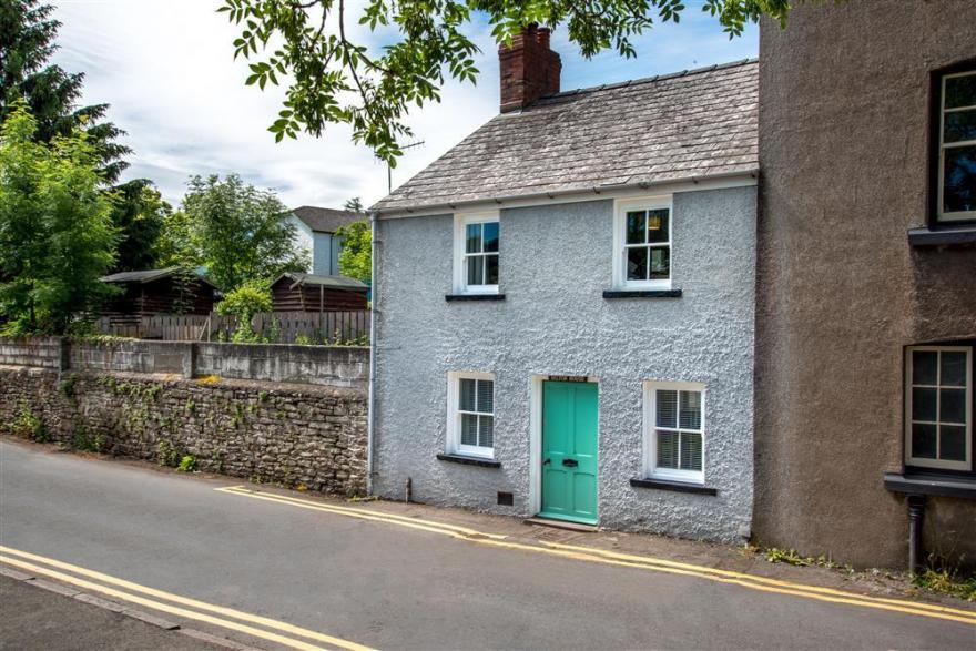 Hilton House Cottages in Brecon Beacons sleeping 3