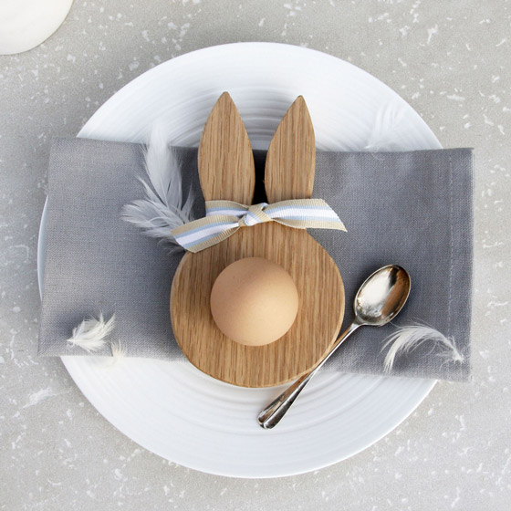 9 Cool and Unusual Egg Cups Design Swan
