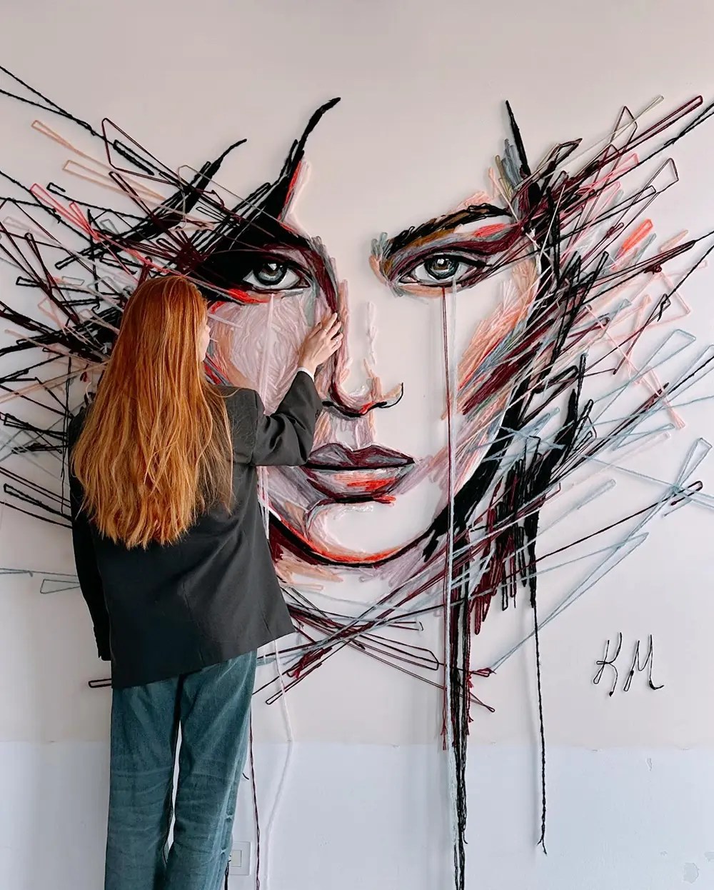 Stunning Portraits Unveiled Through the Art of Yarn Weaving Design Swan