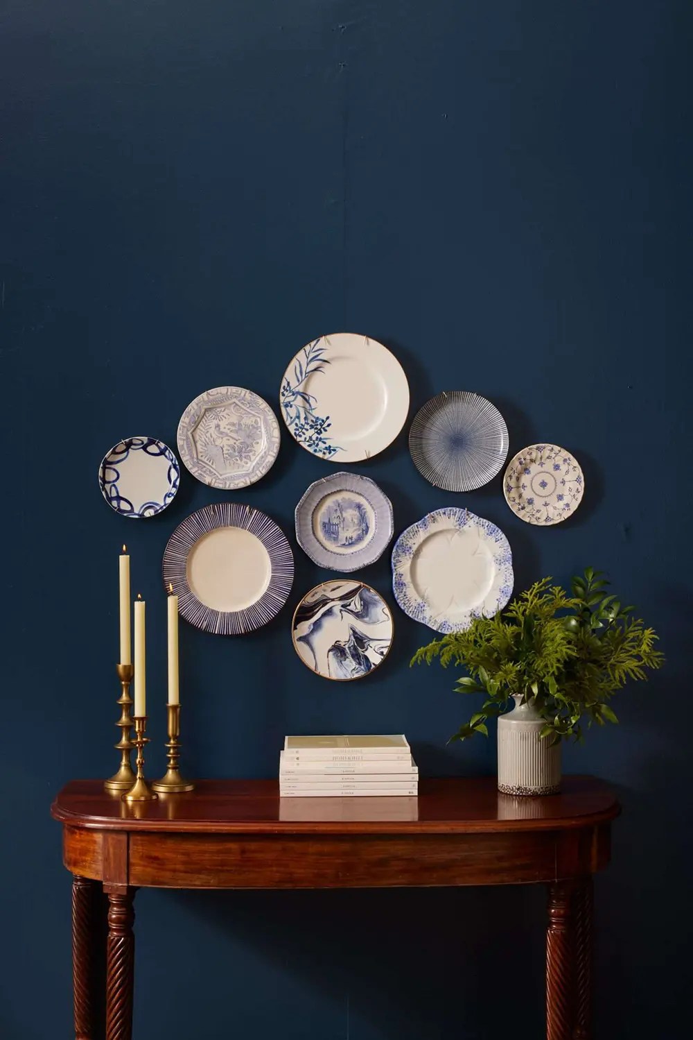 Creative Plate Wall Décor Ideas for Every Room Design Swan