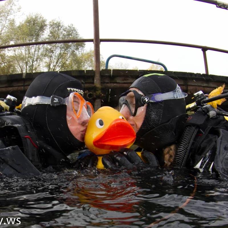 Wraysbury Dive Center Dive Shop Scuba Diving Courses UK
