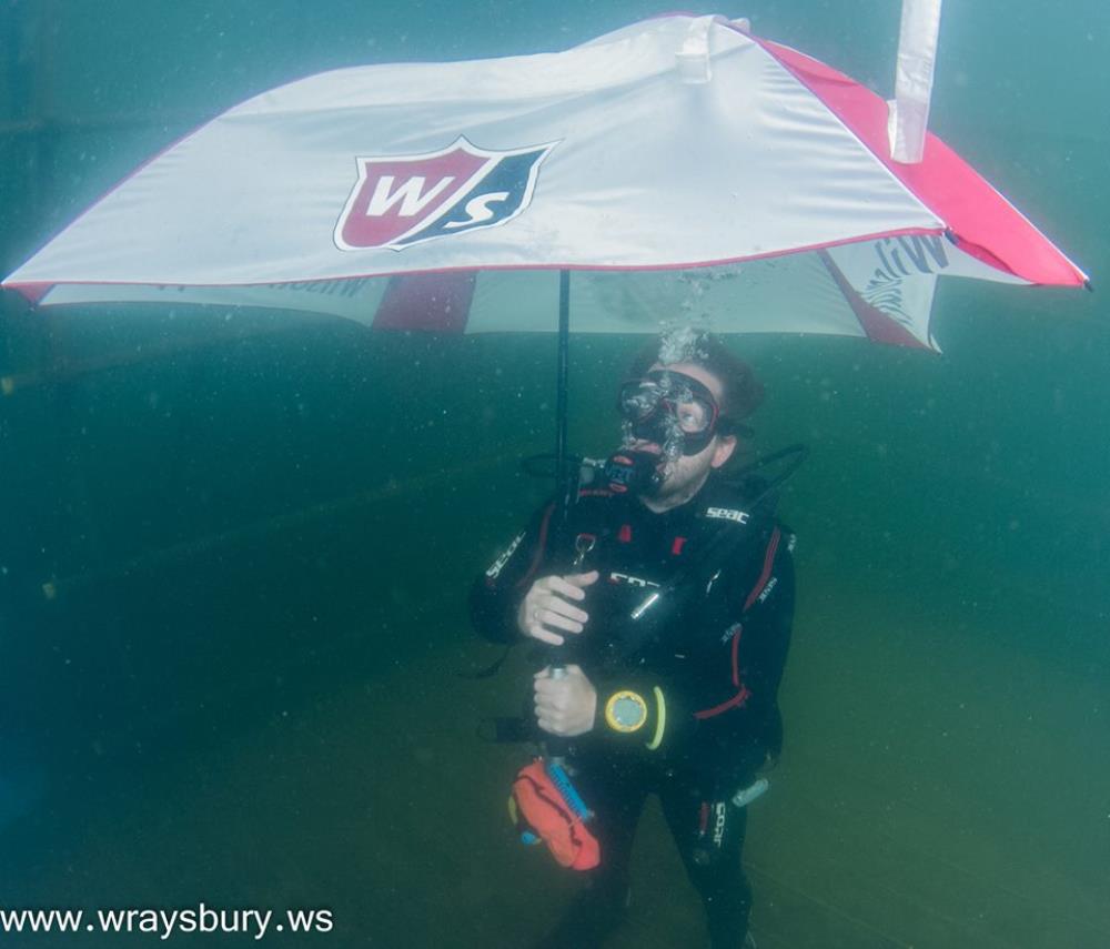 Wraysbury Dive Center Dive Shop Scuba Diving Courses UK