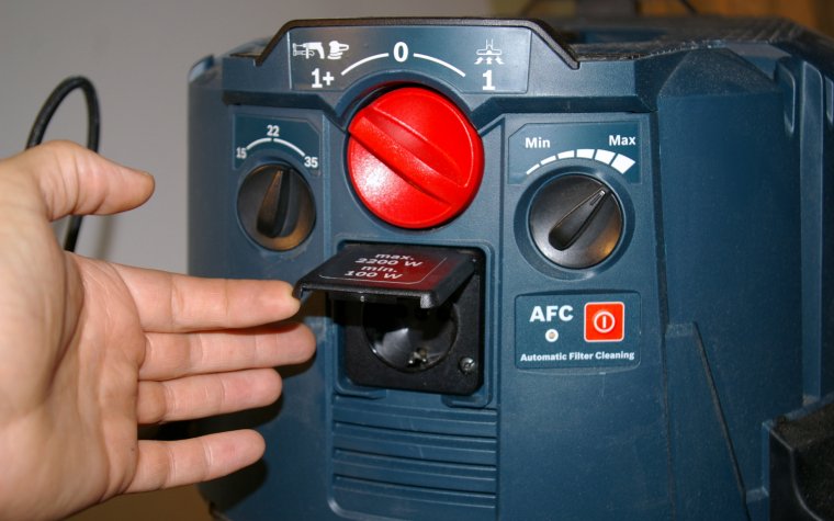 Test odkurzacza przemysłowego Bosch GAS 35 M AFC Professional DREWNO.PL