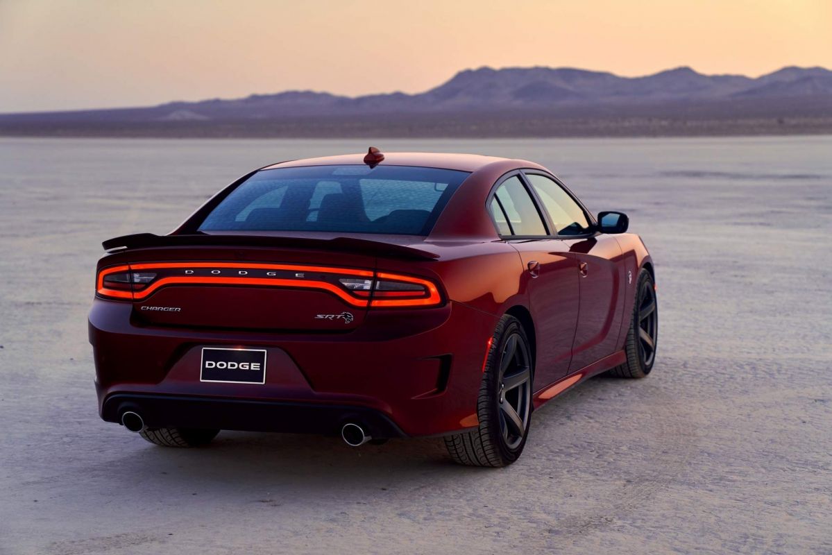 Dodge reveals facelifted 2019 Charger lineup