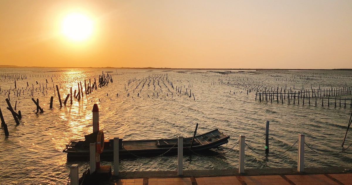 七股觀海樓｜七股潟湖的中心，一望無際的鹽田，觀夕陽景觀最美的地方！