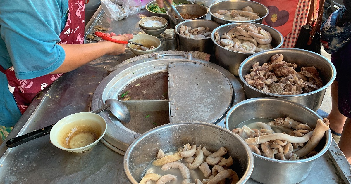 國際豬血湯｜嘉義傳承一甲子在地美食，嘉義早餐跟著在地人吃就對了！