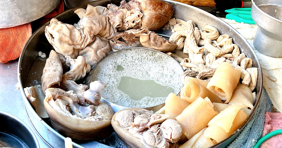 鴨母寮市場美食｜湯家四神湯，好喝順口四神湯，食材新鮮軟嫩，看似平凡的一個小攤販，卻是少見的美味！