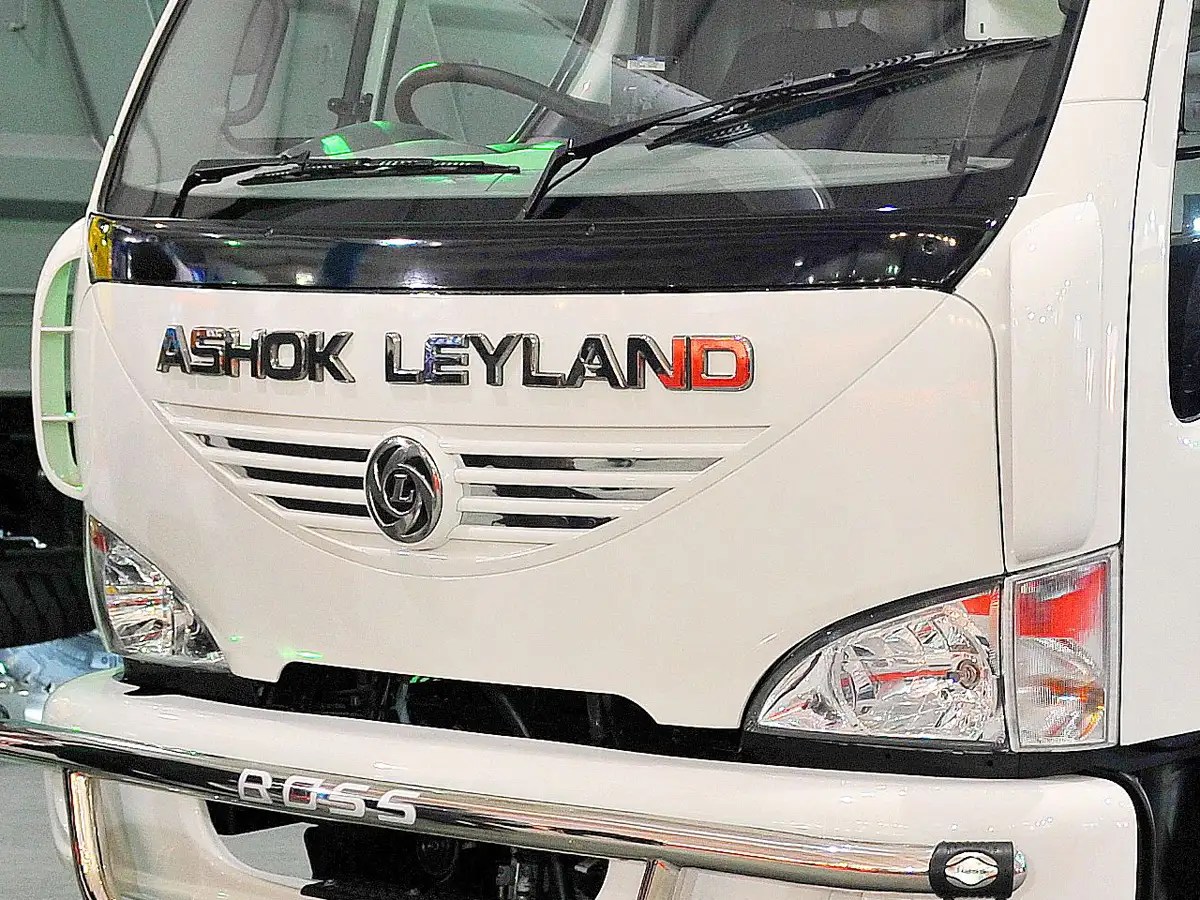 Ashok Leyland wins order for 400 minibuses from Senegal Business