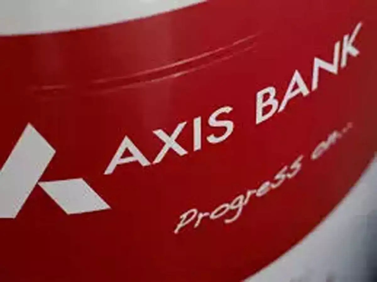 Kisan Axis Bank enters into revised pact with Max Financial Services
