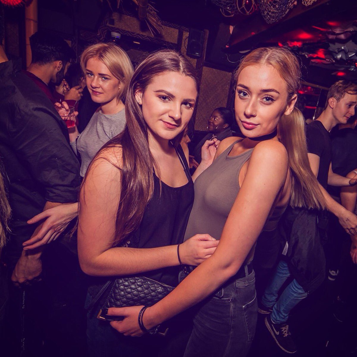 The Hottest Hookup Bars In Seattle