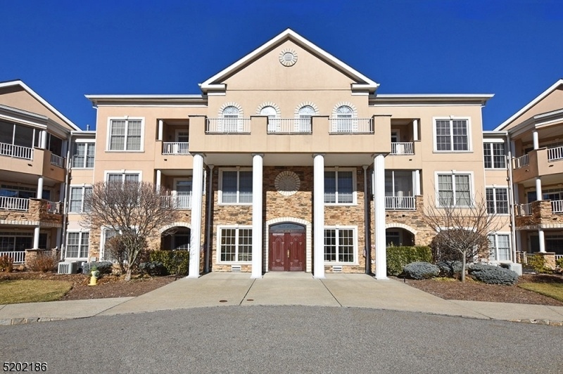 Fox Hills Condo Listings for Sale in Rockaway NJ