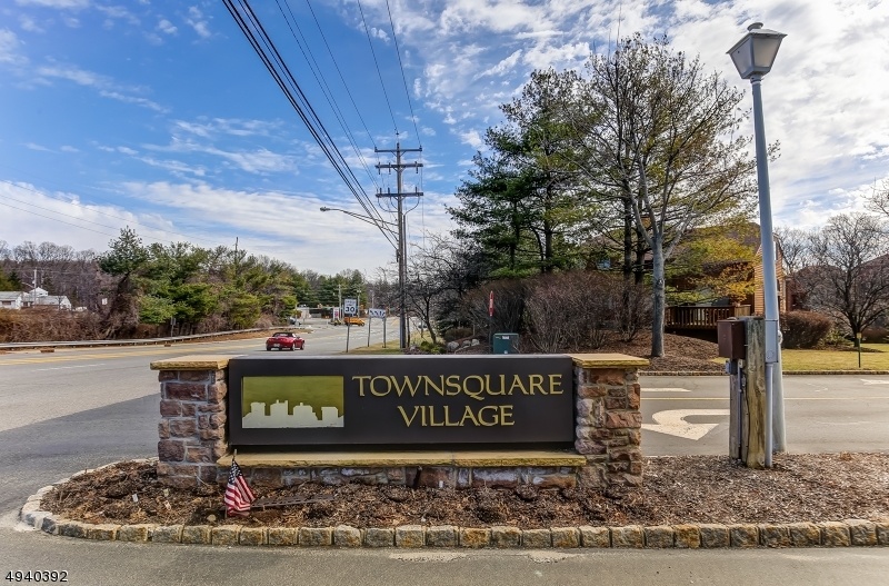 Townsquare Village Townhome Listings for Sale in Rockaway NJ