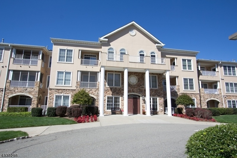 Fox Hills Condo Listings for Sale in Rockaway NJ