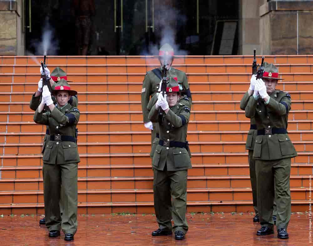 Soldier Receives Full British Military Funeral In Wellington » GagDaily