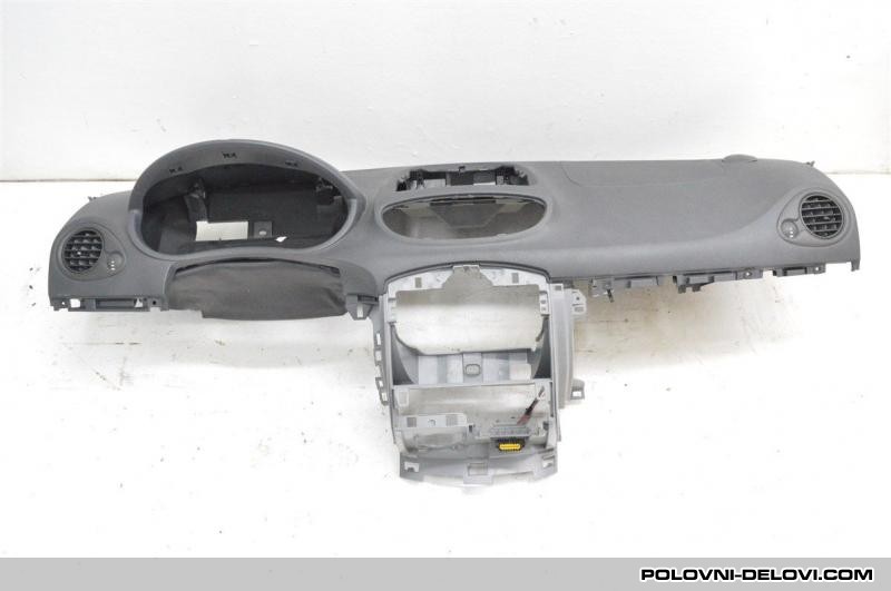 renault scenic 2 instrument tabla Mali oglasi i prodavnice