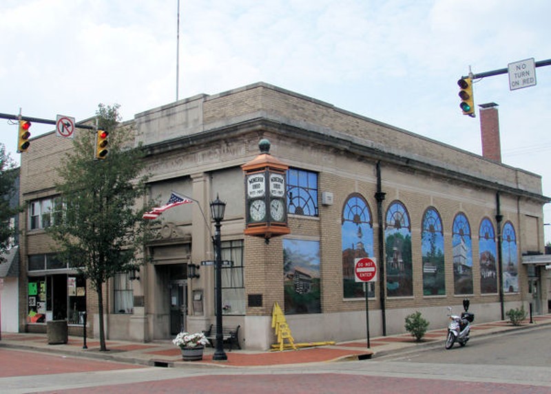 Minerva Bank & Trust Clock Minerva, OH Town Clocks on
