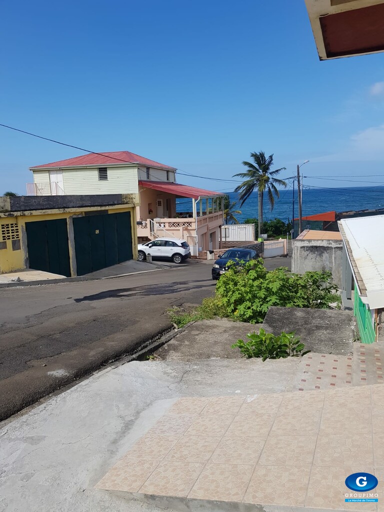 Immobilier Martinique Location Local sis Rue des Melons Sainte Marie