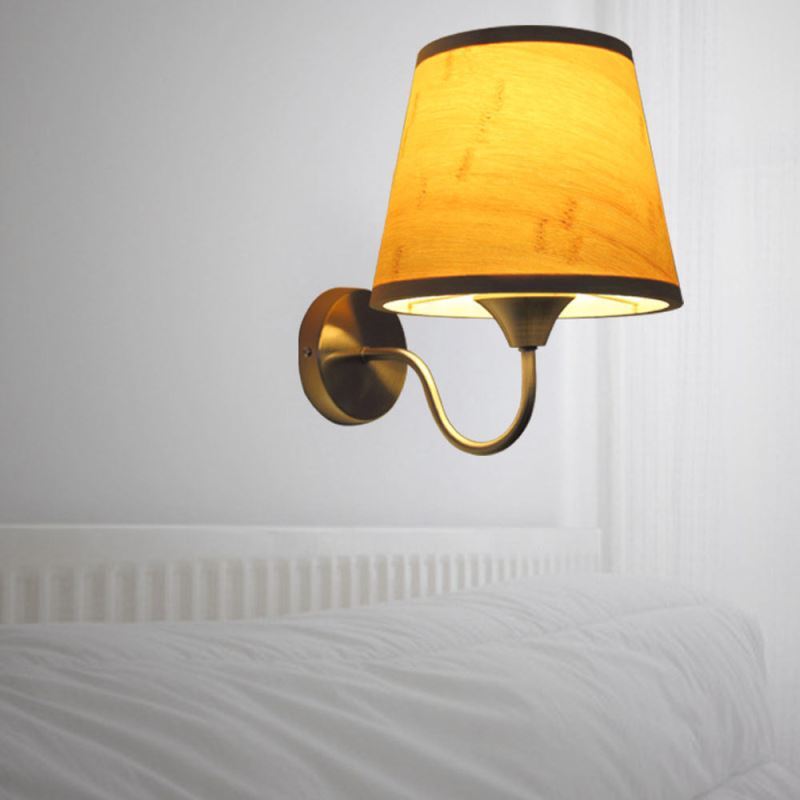 Wandlampe Landhaus Stil Lampenschirm aus Holz 1 flammig