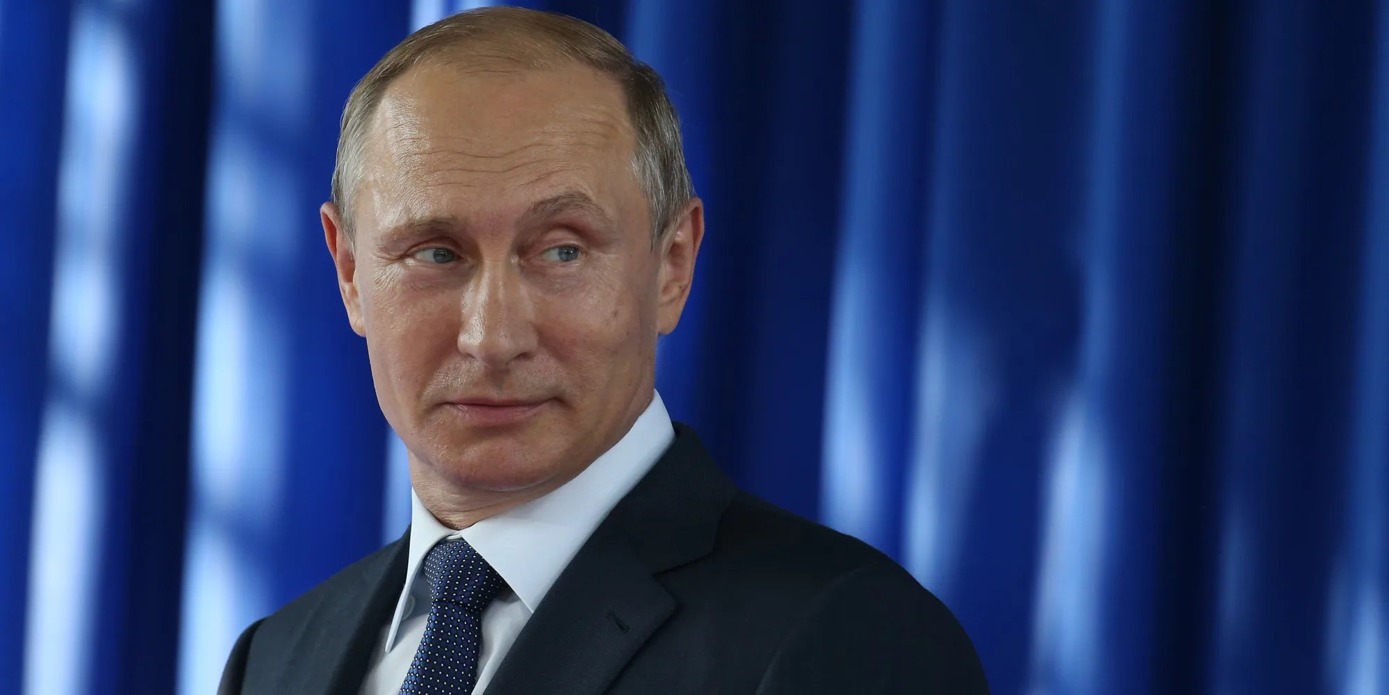 Ukrainian Statue Portrays Putin As Dobby The HouseElf The Huffington