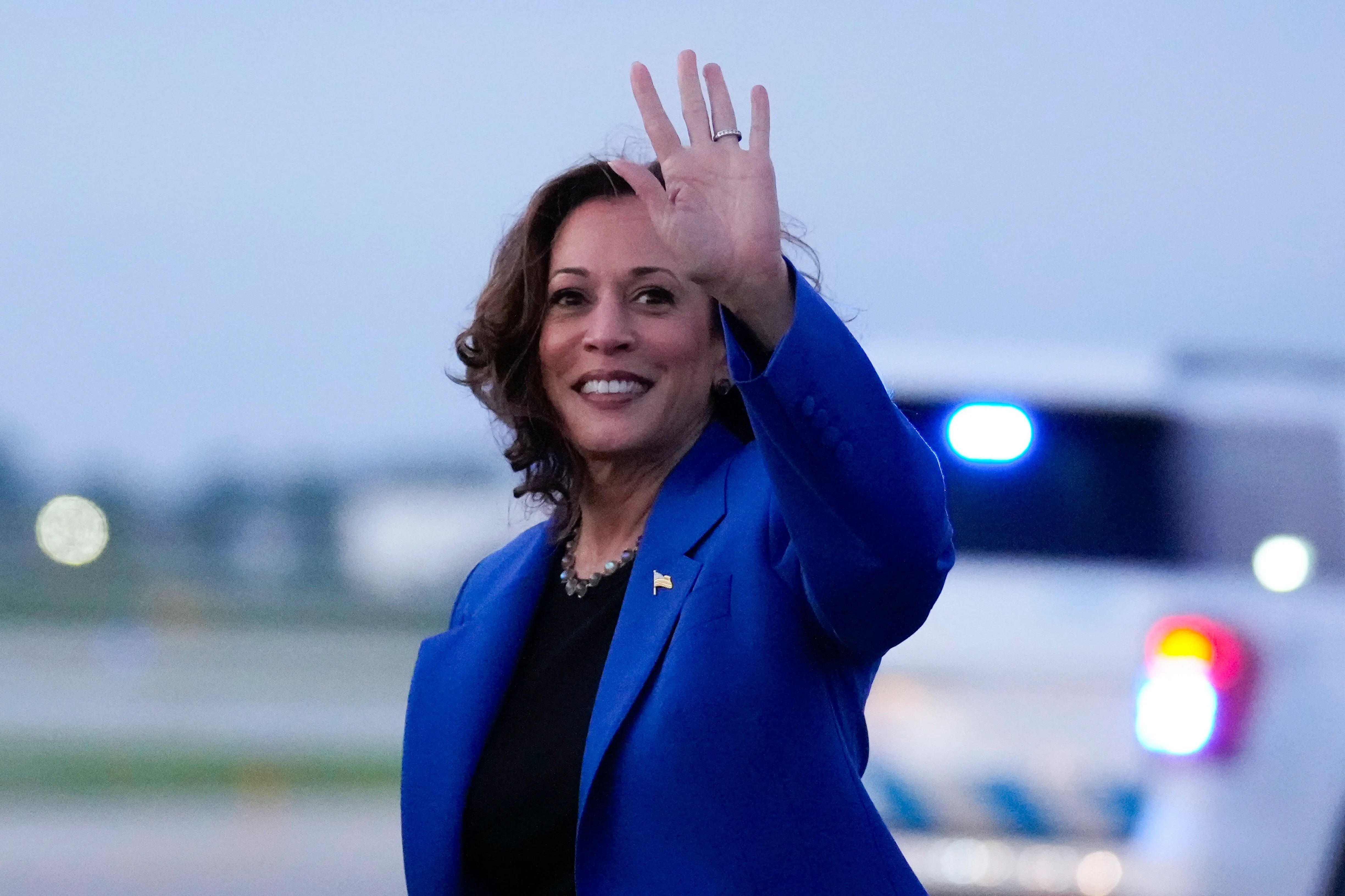 Democrats Open Their Convention Transformed by the Rise of Harris