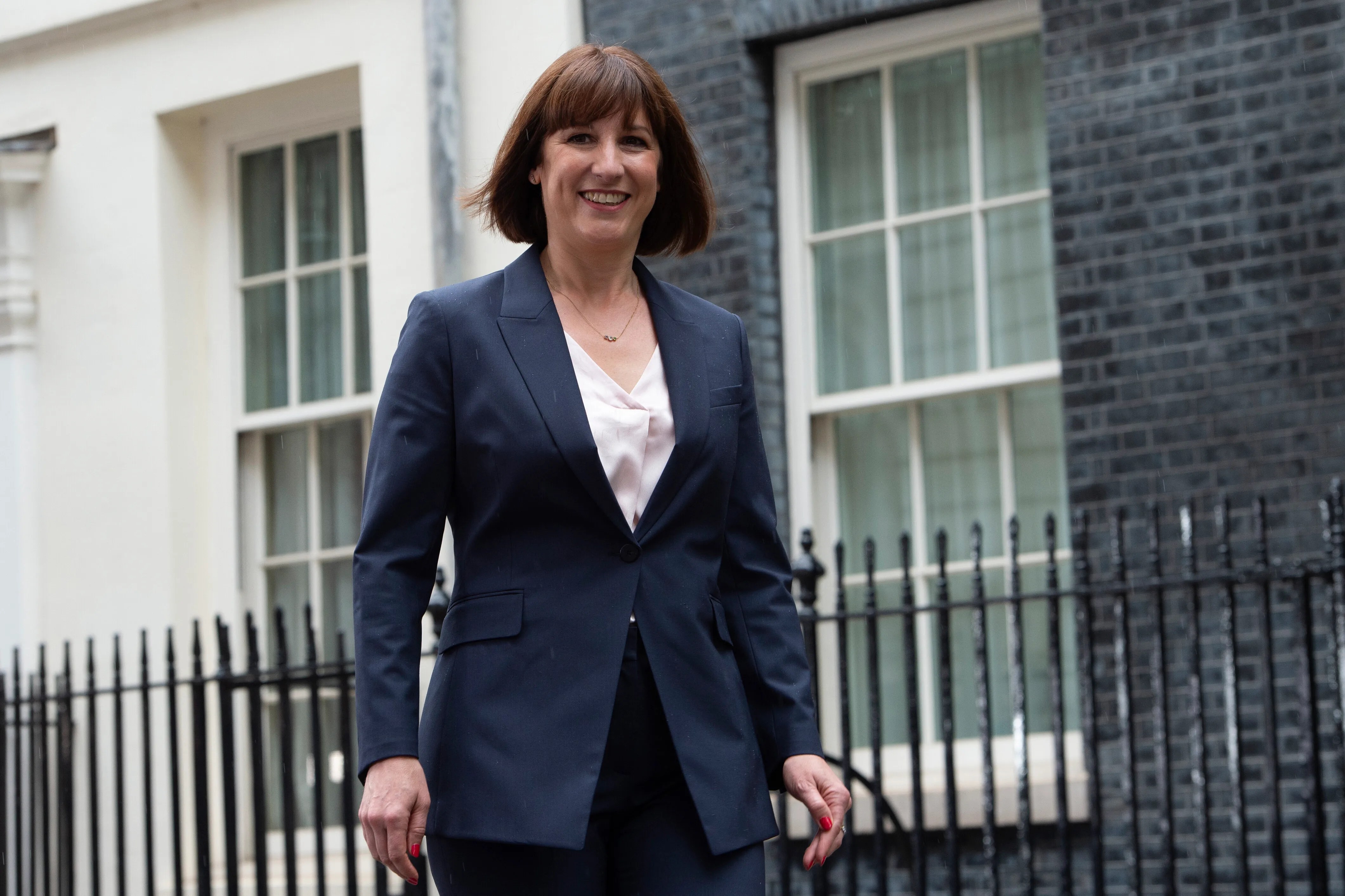 Nearly 4 In 10 Men Think They Could Produce A Better Budget Than The UK's First Female Chancellor