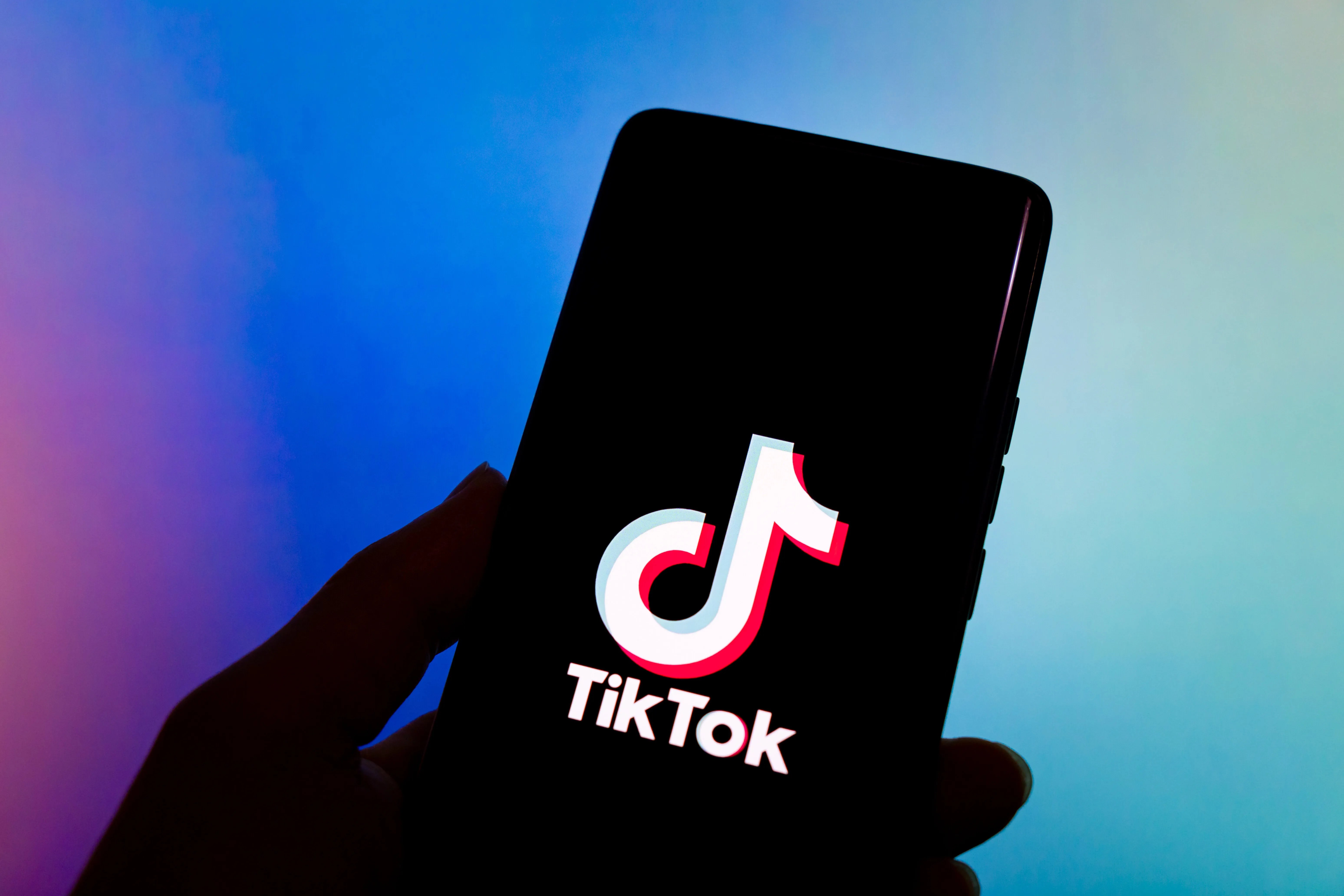 The 1 Sign You're A Little Too Addicted To TikTok