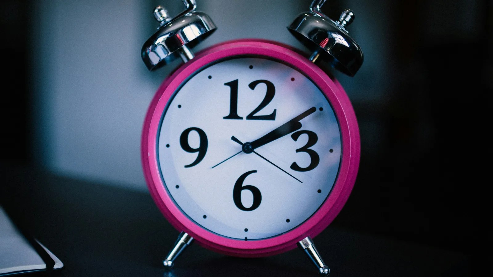 Here's How To Handle The Clocks Going Forward, By Age