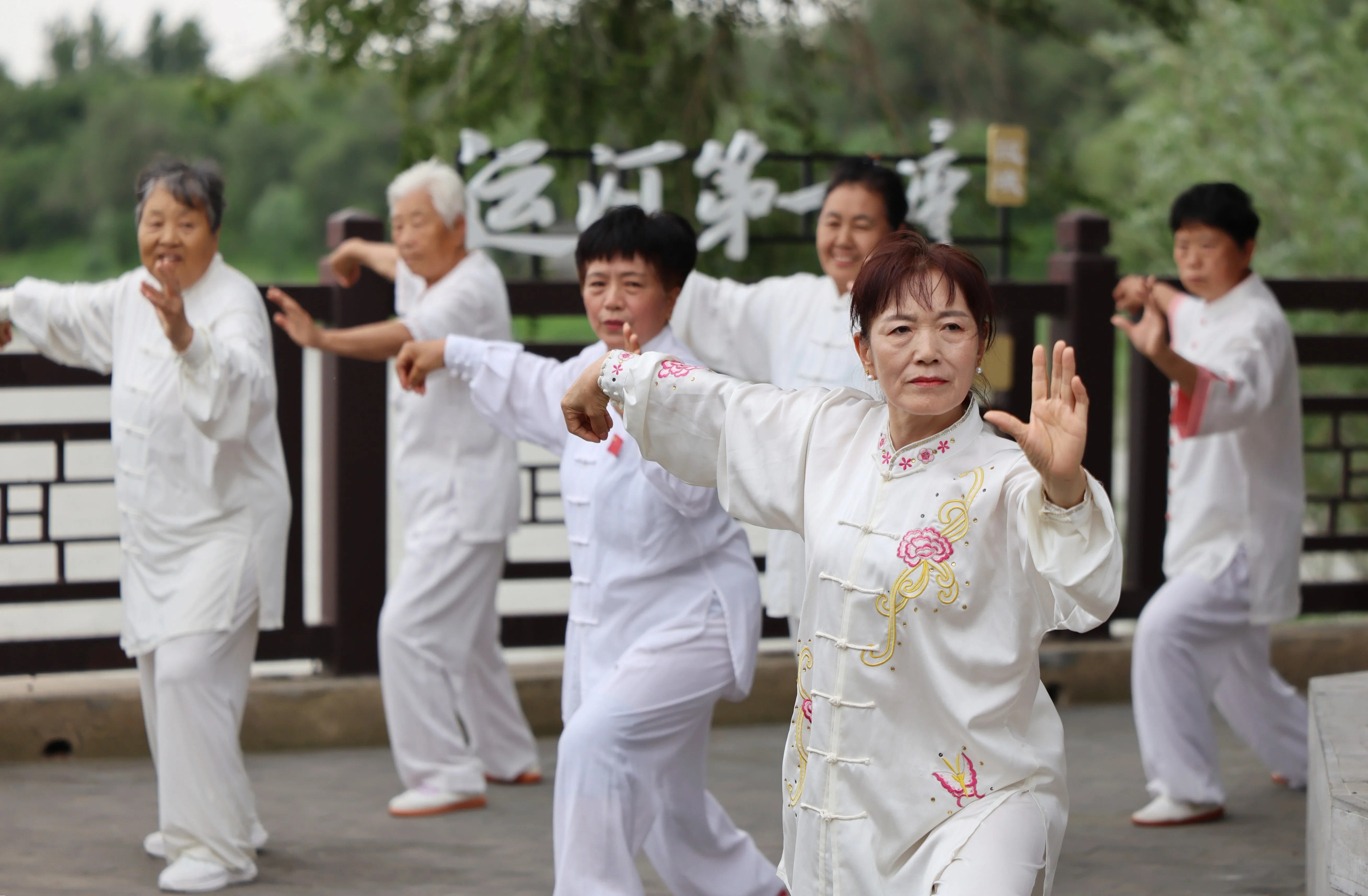 Geriatric Medicine Experts Wish You’d Do These 8 Things More Often