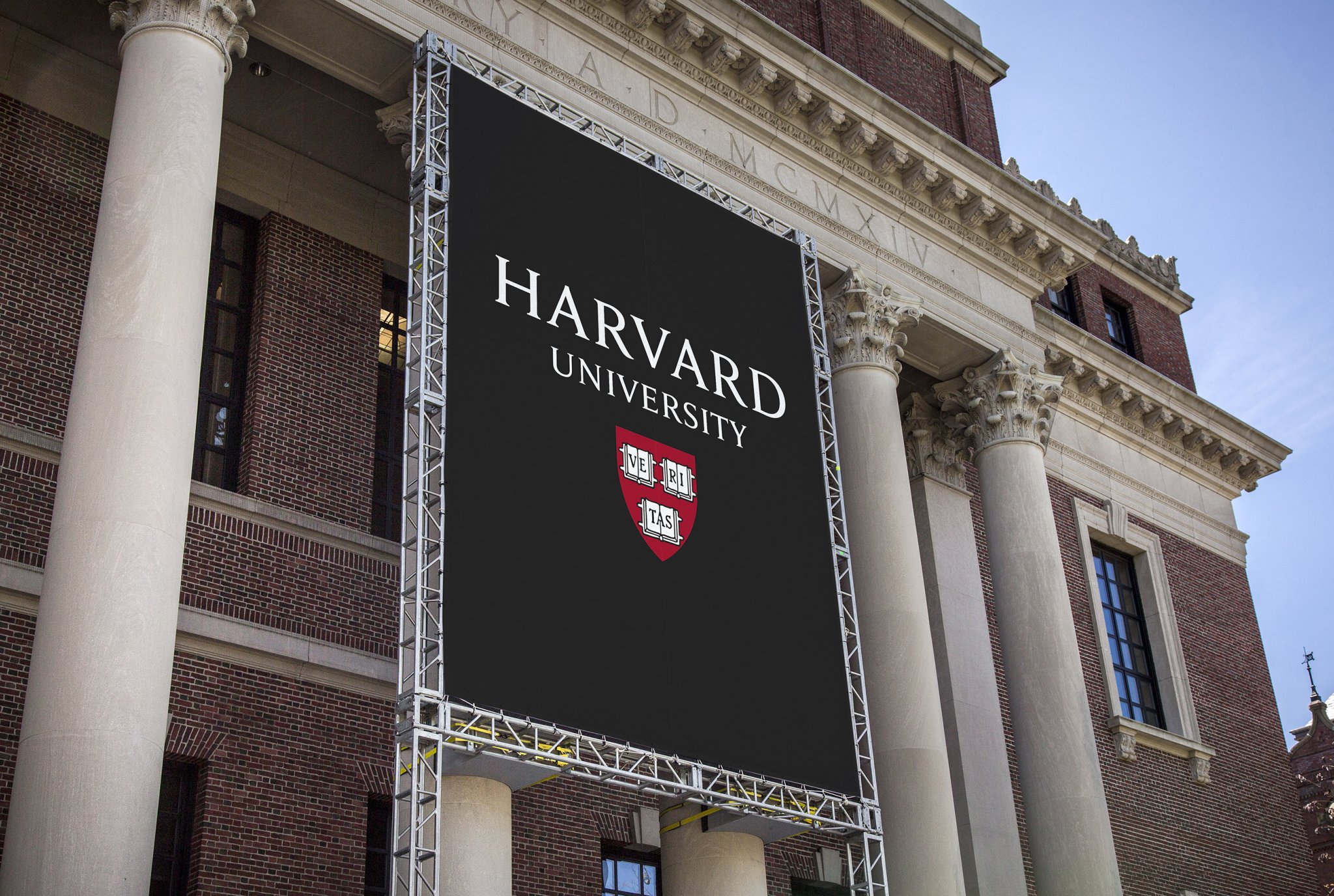iDesign Đại học Harvard thay đổi bộ nhận diện của trường học