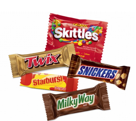 Free Snickers, Skittles, Starburst and Milky Way Sample at Sam's Club