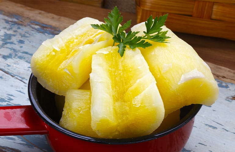 Como cozinhar mandioca na pressão e no microondas Facilita Consul