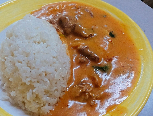 楠梓加工區平價泰式料理【泰祥的店】