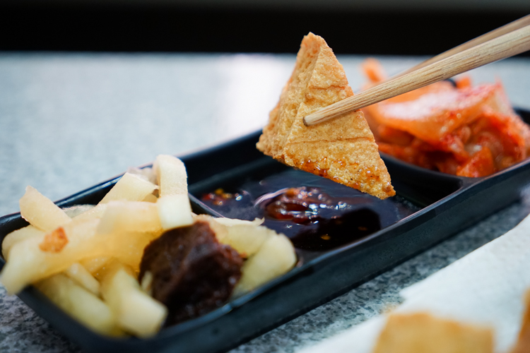 (高雄楠梓)紅茶臭豆腐