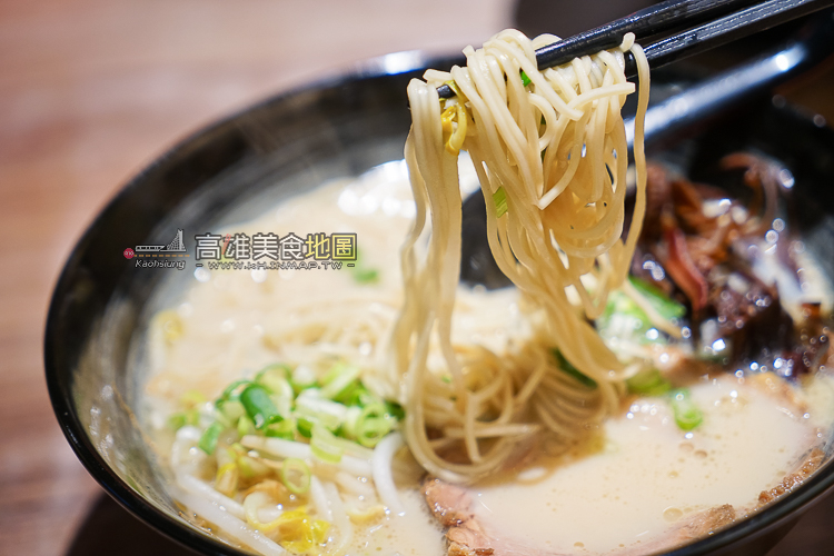 【前鎮區】以高CP值而聞名的台灣本土拉麵－大海拉麵